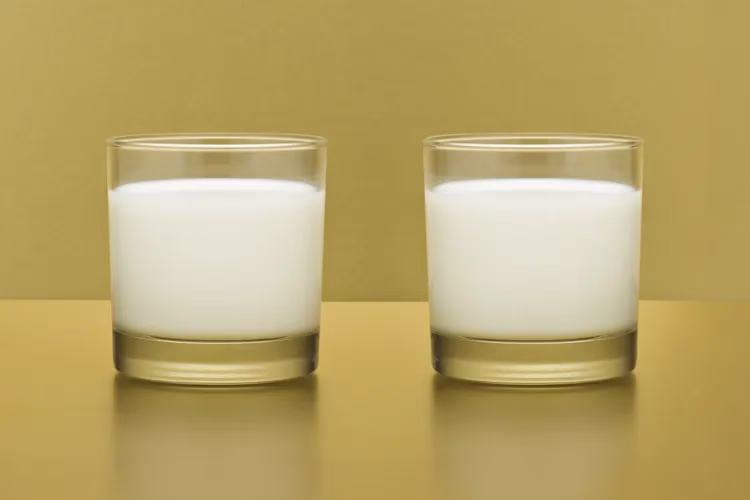 Lait entier ou 2 % : quelle option est vraiment plus saine ?