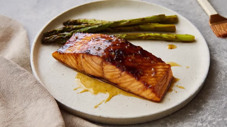 Saumon érable–moutarde au four : la recette facile
